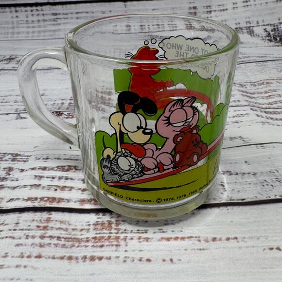 McDonalds Garfield, Odie, and Arlene glass mug - Picture 2 of 2